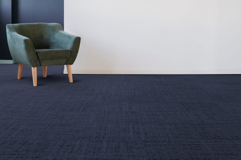 sala de espera con alfombra