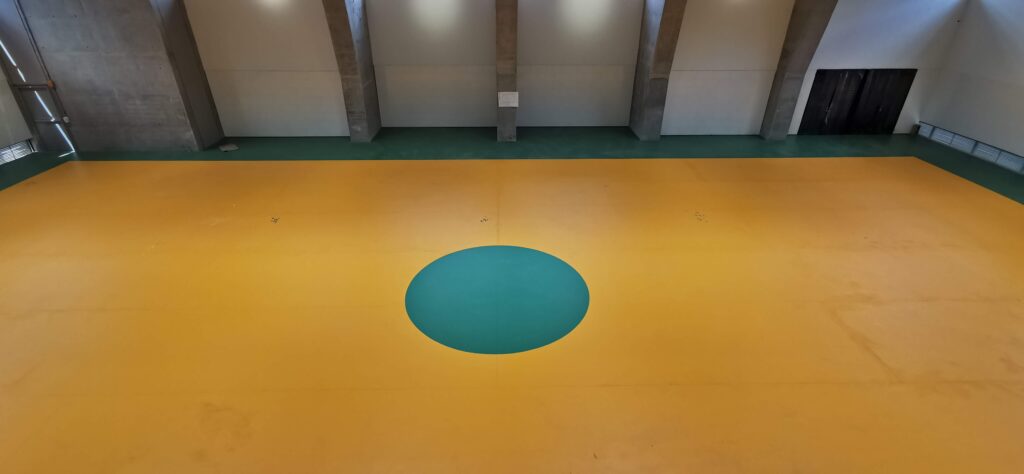 alfombra con punto en el centro